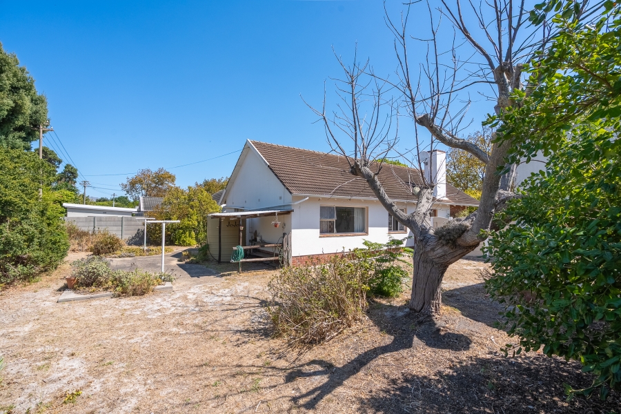 3 Bedroom Property for Sale in Meadowridge Western Cape